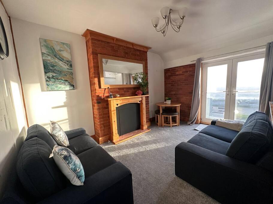 Coastline Retreats - Stunning Sea View Apartment, Netflix Bournemouth Buitenkant foto